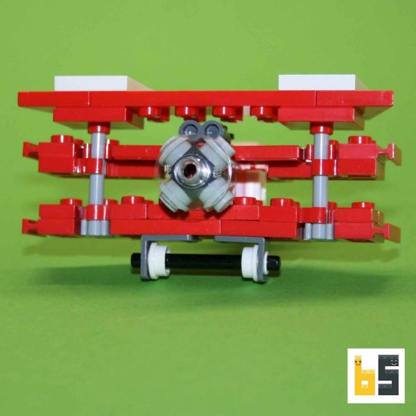 Verschiedene Ansichten der Fokker DR.1 - Bausatz aus LEGO®-Steinen, kreiert von Peter Blackert