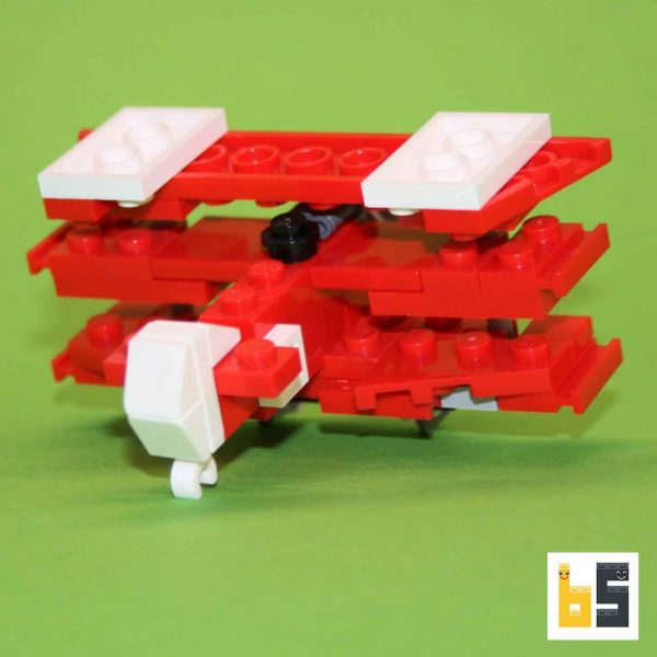 Verschiedene Ansichten der Fokker DR.1 4 - Bausatz aus LEGO®-Steinen, kreiert von Peter Blackert