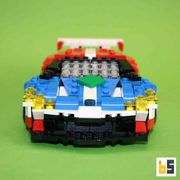 Verschiedene Ansichten des 2016 Ford GT Le Mans Rennwagen - Bausatz aus LEGO®-Steinen, kreiert von Peter Blackert