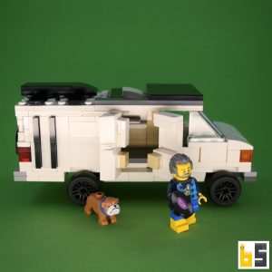 The rolling condo of VanCity VANLIFE – kit from LEGO® bricks