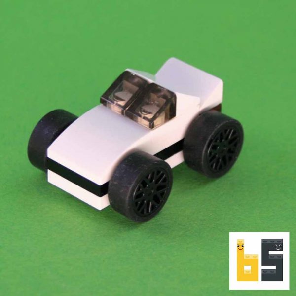 Verschiedene Ansichten des Micro Sportwagens als LEGO®-Eigenkreation (MOC) von The Brickworms