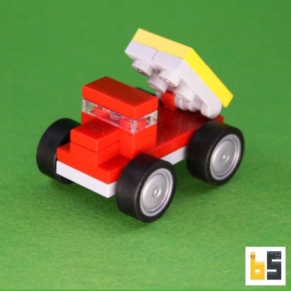 Verschiedene Ansichten des Micro Kipplasters als LEGO®-Eigenkreation (MOC) von The Brickworms