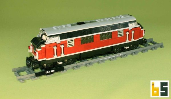 Different views of the DB diesel loco V 200 as a LEGO® creation by Ralf J. Klumb