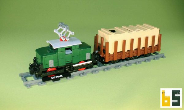 Different views of the electric loco E 69 05 as a LEGO® creation by Ralf J. Klumb