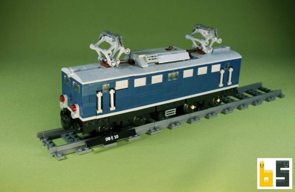Different views of the DB electric loco E 10 as a LEGO® creation by Ralf J. Klumb