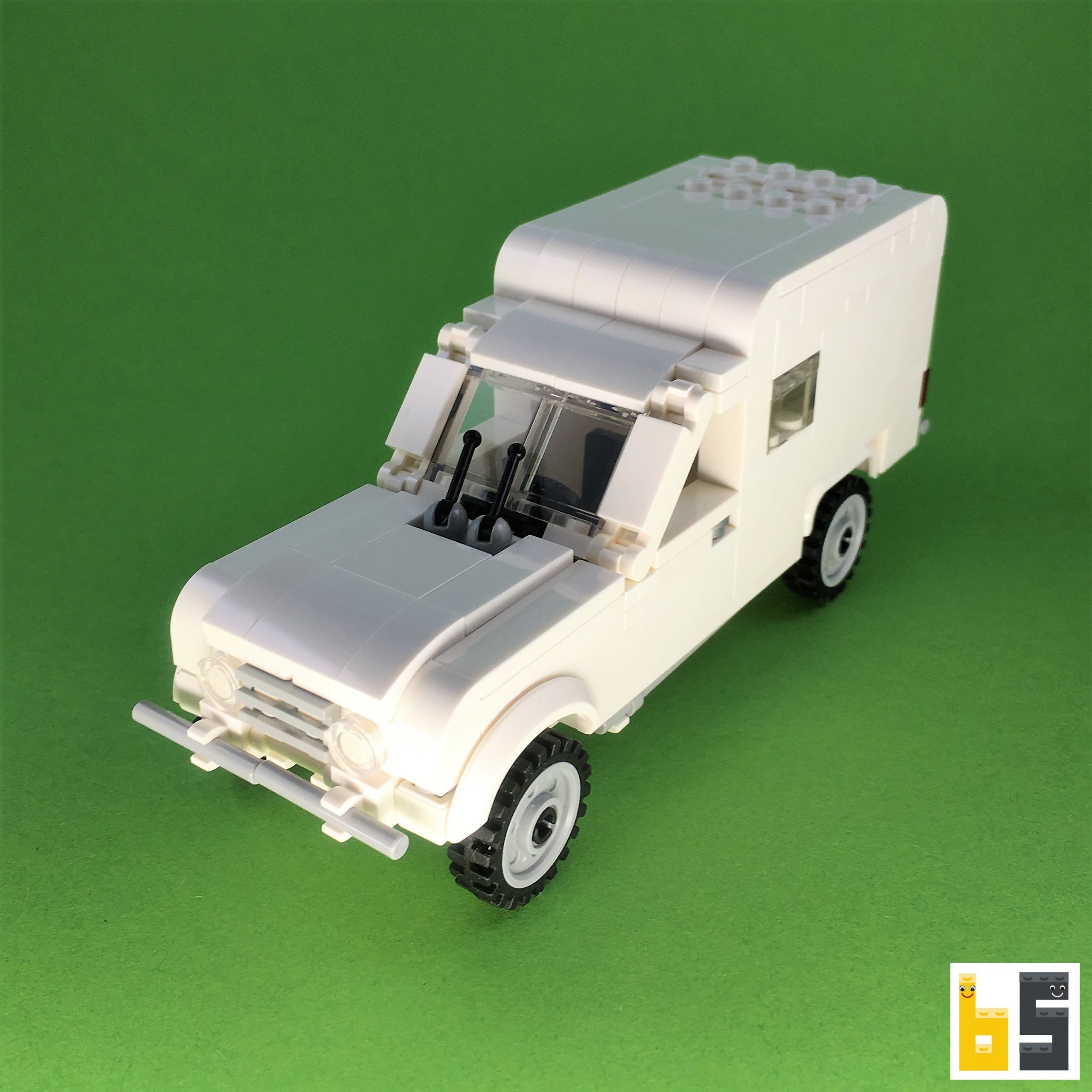 Renault 4 F6 kit from LEGO bricks The Brickworms