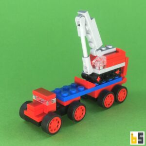 Micro Sattelschlepper mit Kran – Bausatz aus LEGO®-Steinen